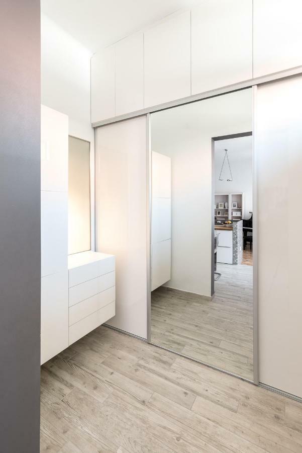 Elegant Apartment Budapest Luaran gambar