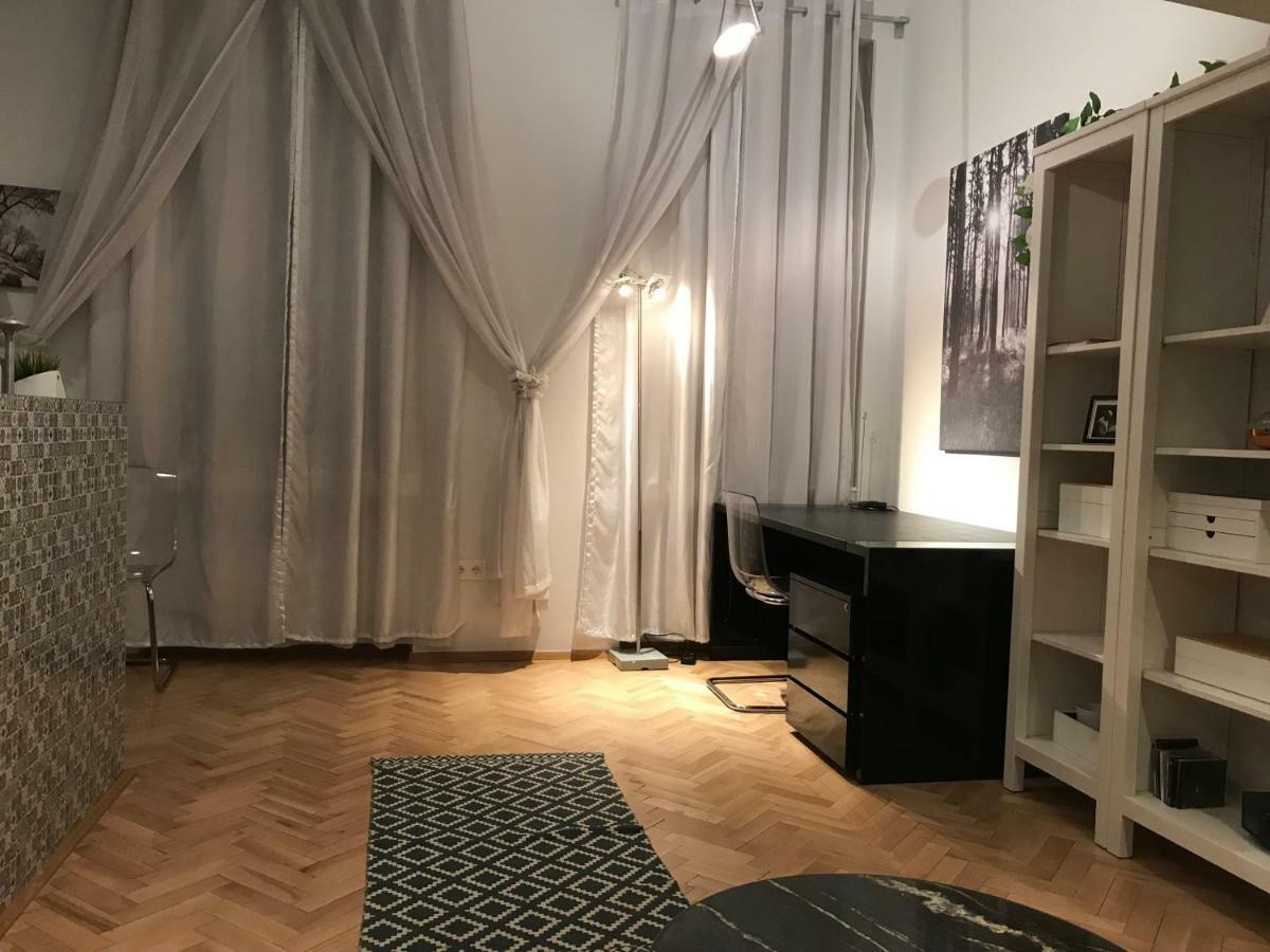 Elegant Apartment Budapest Luaran gambar